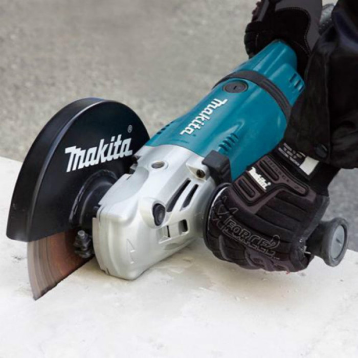 Кутова шліфмашинка Makita GA7030RF01