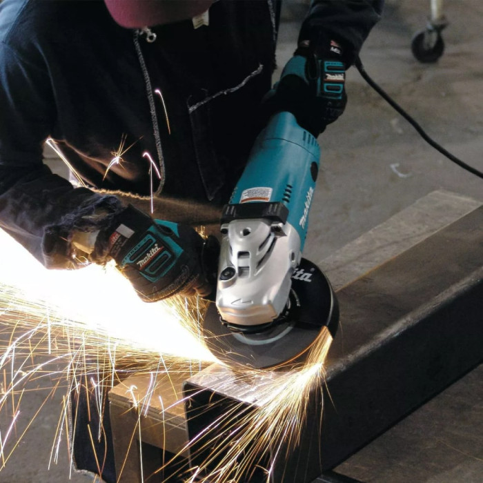 Кутова шліфмашинка Makita GA9020