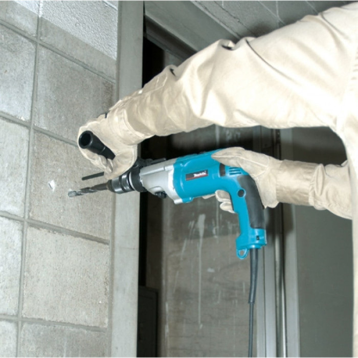 Ударний дриль Makita HP2071
