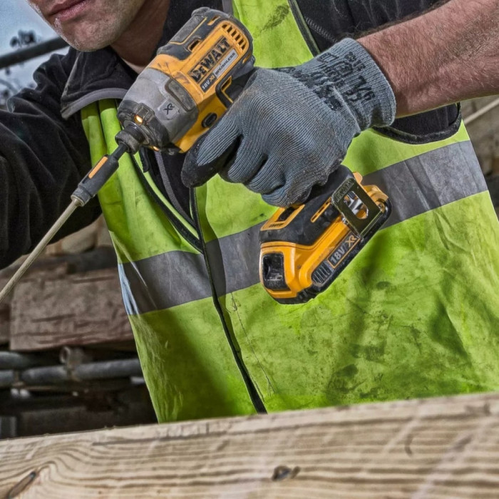 Гайковёрт DeWalt DCF887P2
