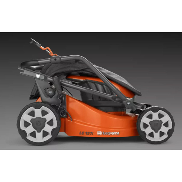 Акумуляторна газонокосарка Husqvarna LC 137i КІТ (АКБ+ЗП) (9705009-04)