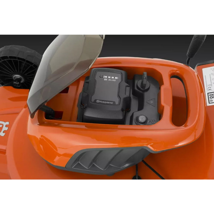 Акумуляторна газонокосарка Husqvarna LC 142iS без АКБ та ЗП (9705419-01)
