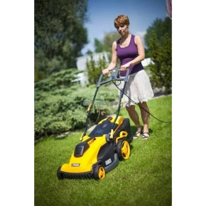 Электрическая газонокосилка Stiga Combi 44E