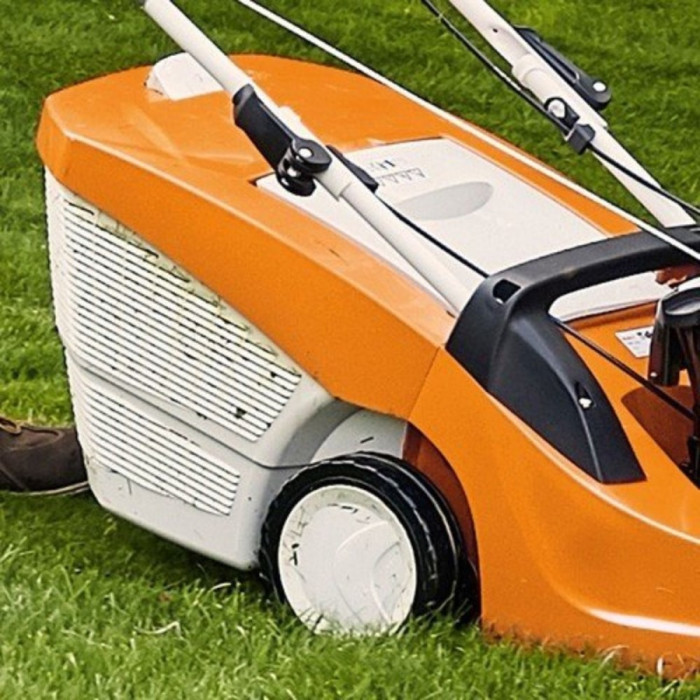 Газонокосарка бензинова STIHL RM 443.3 (WB400113400)