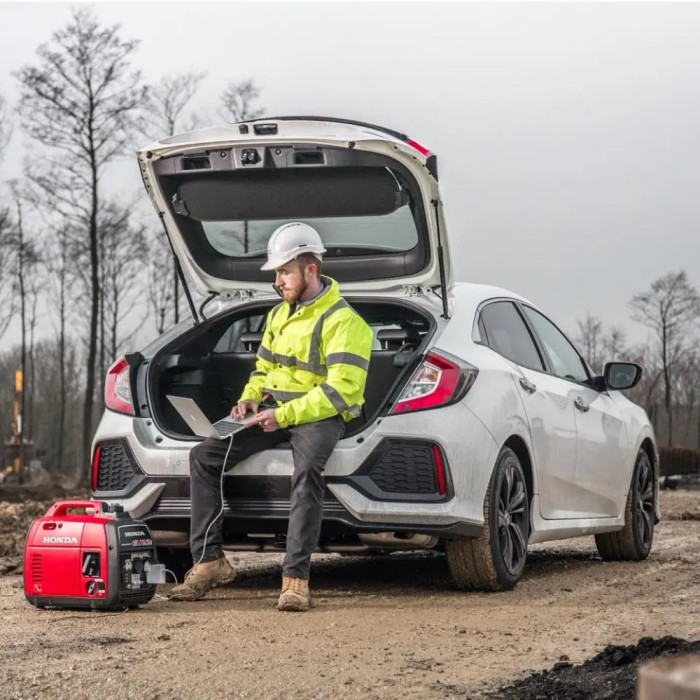 Инверторный генератор Honda EU22IT G