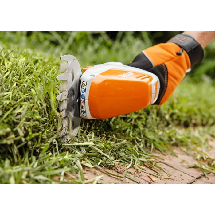 Акумуляторні ножиці Stihl HSA26 (акумулятор та зарядний пр.в компл.) (HA030113506)