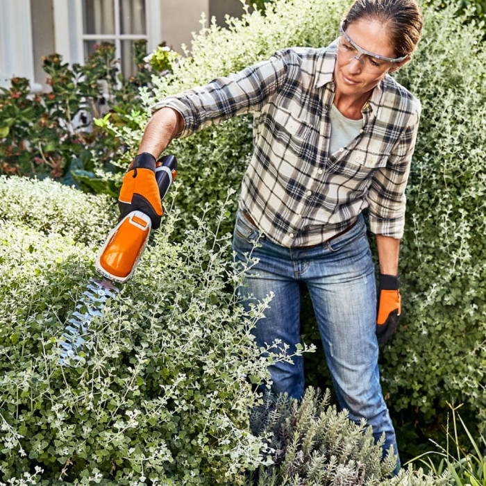 Акумуляторні ножиці Stihl HSA26 (акумулятор та зарядний пр.в компл.) (HA030113506)
