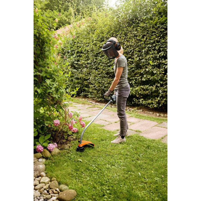 Мотокоса STIHL FS38, косильна головка AutoCut C5-2 (41400122315)