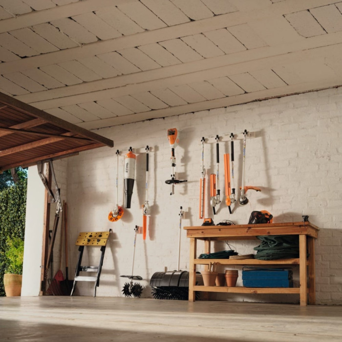 Аккумуляторная комбисистема STIHL KMA80.0 R (FA080116800)