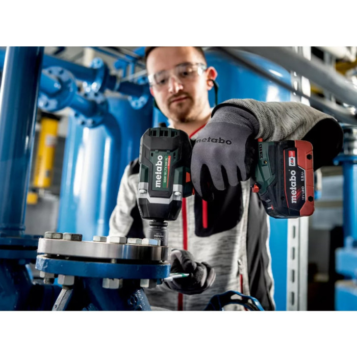 Аккумуляторный ударный гайковерт Metabo SSW 18 LTX 800 BL (602403850)