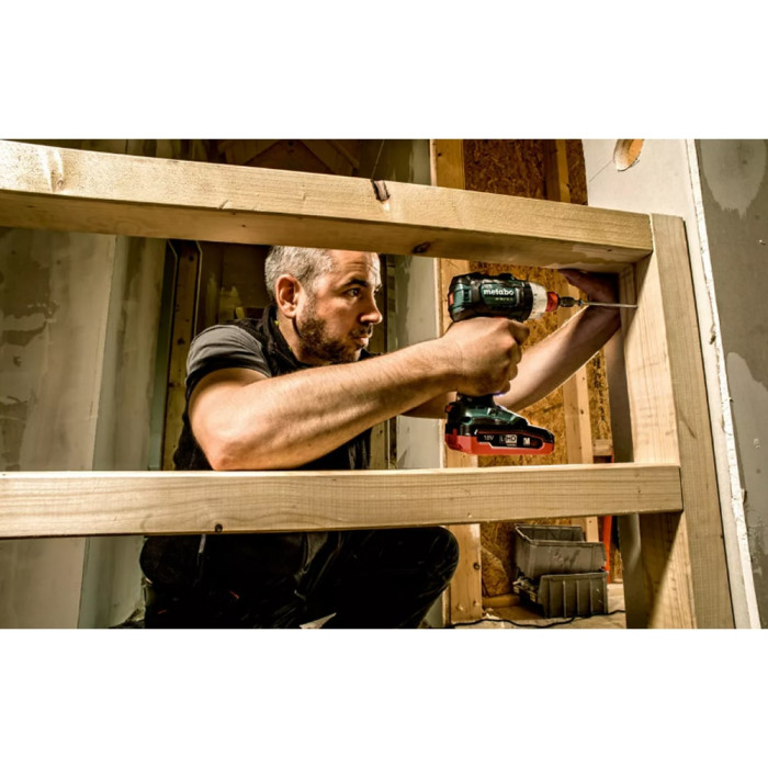Акумуляторний шурупокрут Metabo BS 18 LT BL Q 2xLiHD (II) 4.0 Ah (602334800)