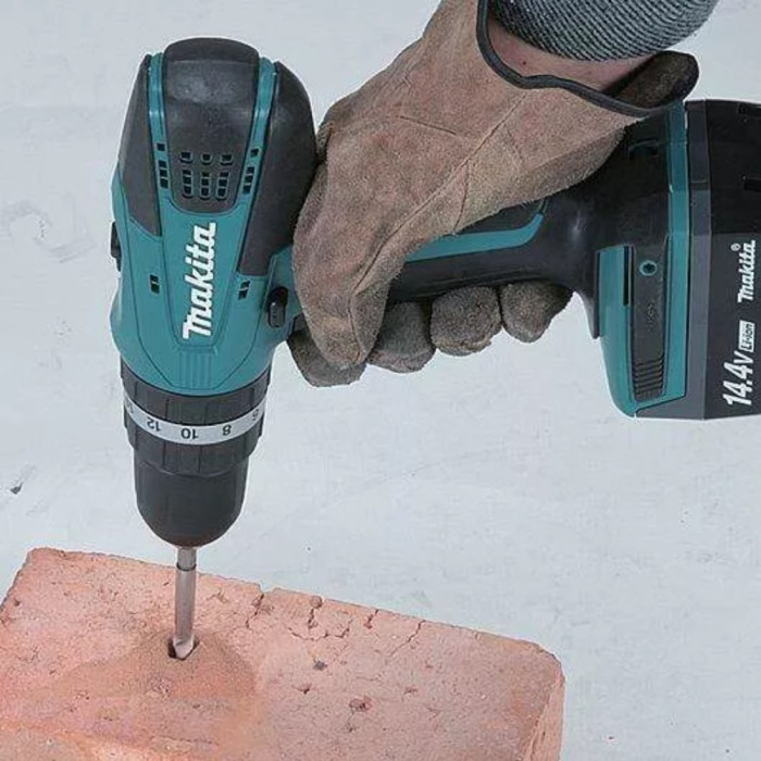 Акумуляторний ударний шуруповерт Makita HP 347 DWE