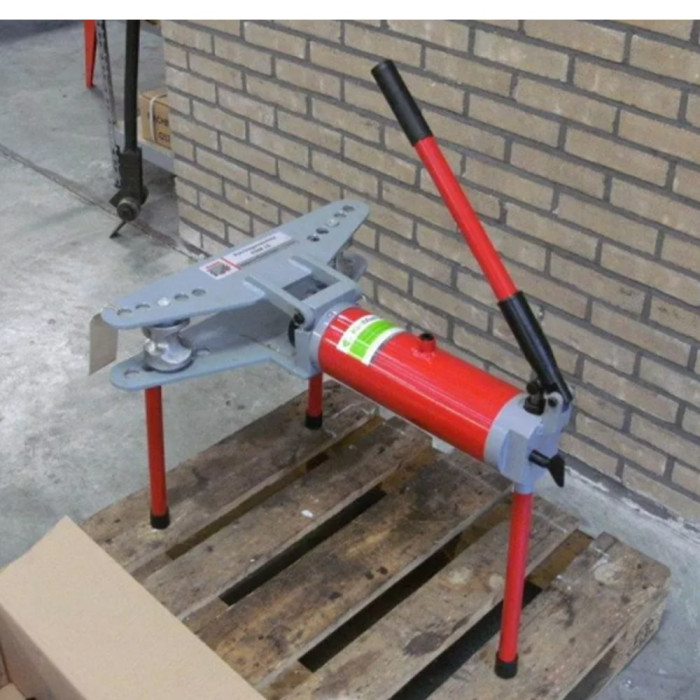 Гідравлічний трубогибочный верстат Holzmann RBM 10