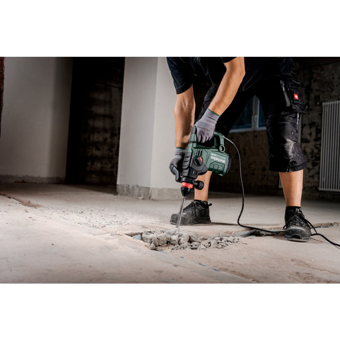Отбойный молоток Metabo MHE 4, SDS-Plus, 1050W (600812500)
