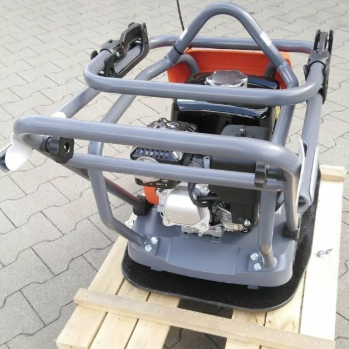Бензинова віброплита Husqvarna LF100 LAT (9678551-02)