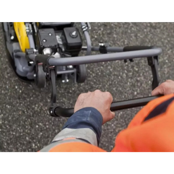 Виброплита бензиновая Husqvarna LF130 LT (9678966-01)