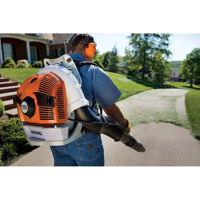 Ранцевая воздуходувка STIHL BR 550 (42820111630)
