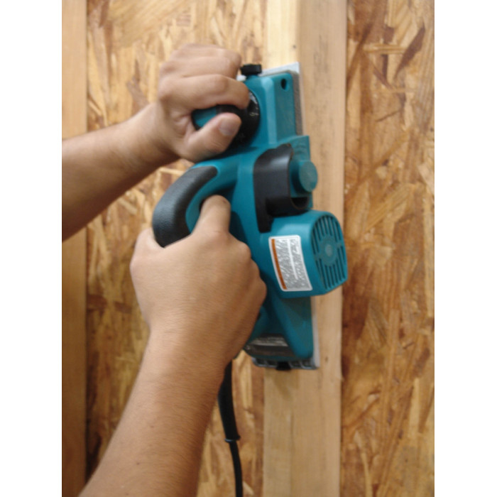 Рубанок Makita KP0800