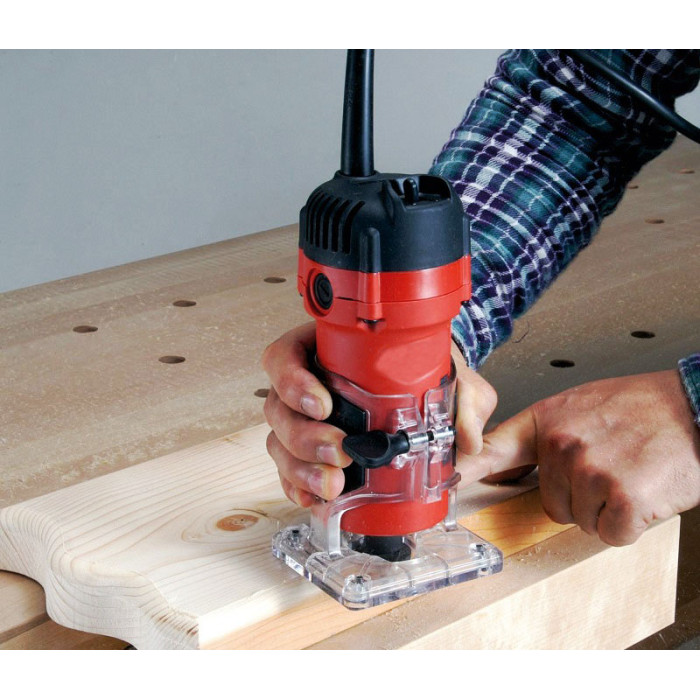 Фрезер Makita M3700