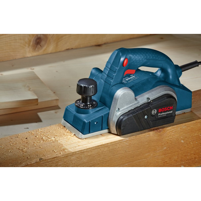 Електрорубанок Bosch GHO 6500 (0601596000)