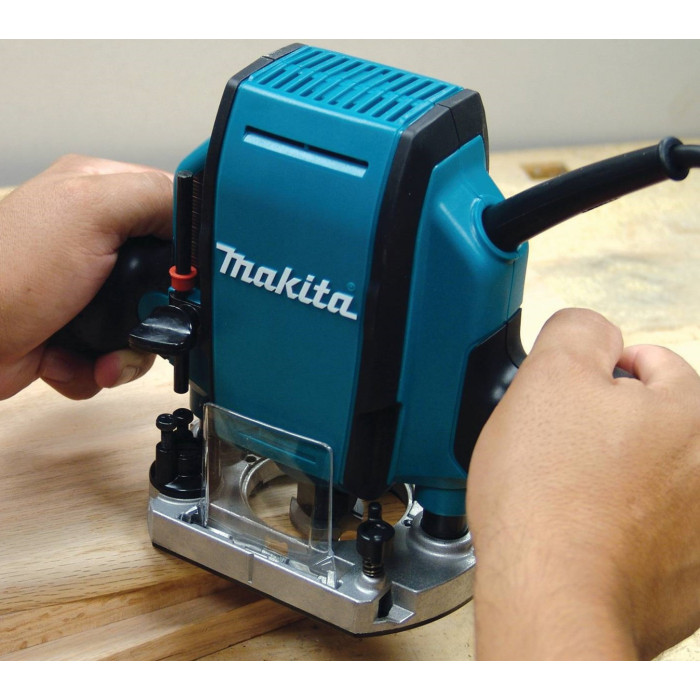 Фрезер Makita RP0900