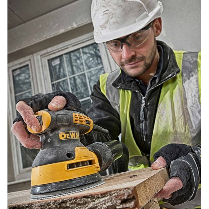 Ексцентрикова шліфмашина DeWalt DWE6423