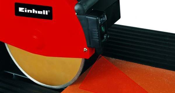 особенности камнереза Einhell RT-SC 920 L